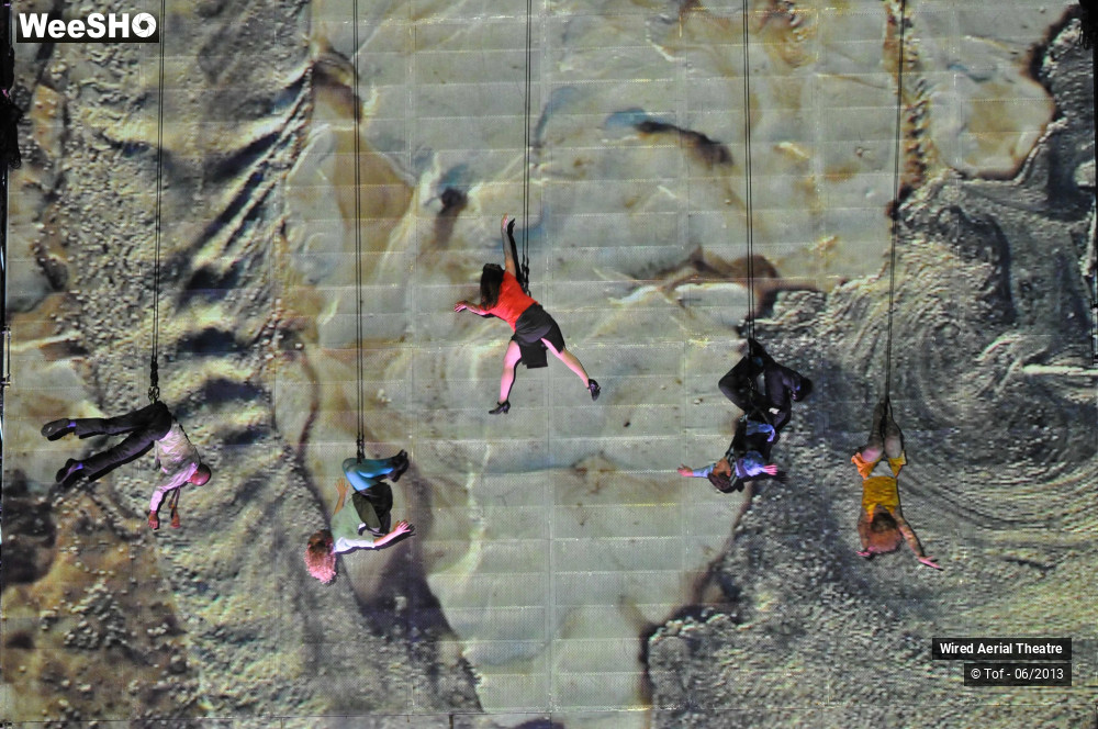 11/40 photos du spectacle As the World Tipped