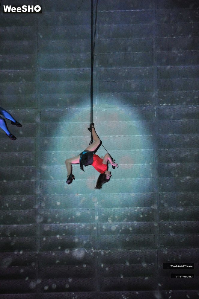 40/40 photos du spectacle As the World Tipped