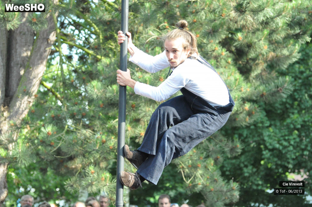 3/56 photos du spectacle Banc Public