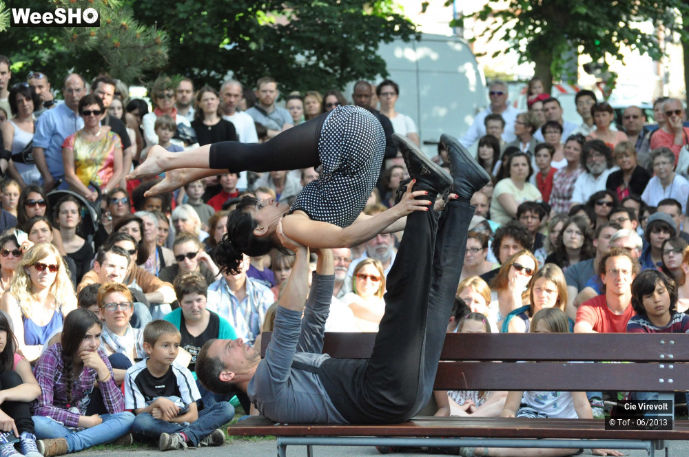 7/56 photos du spectacle Banc Public