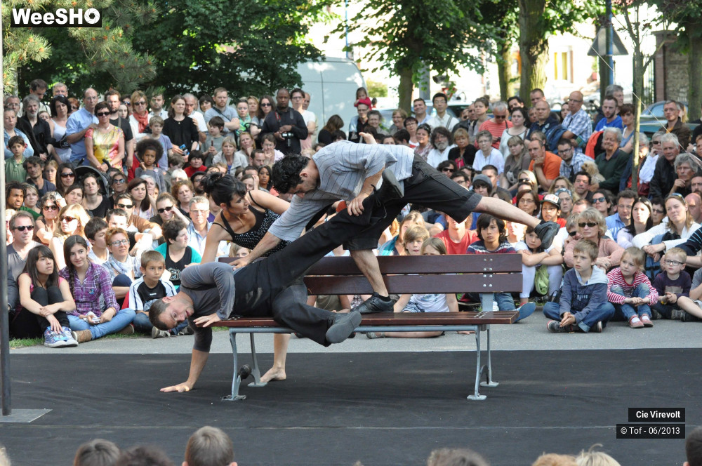 10/56 photos du spectacle Banc Public