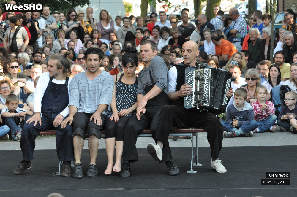 13/56 photos du spectacle Banc Public