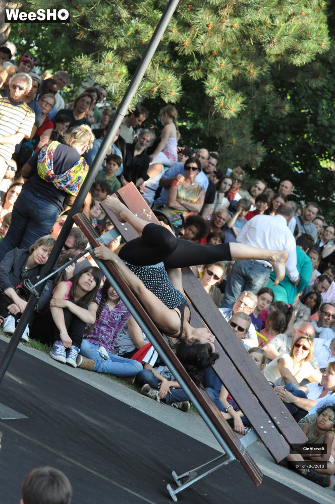 30/56 photos du spectacle Banc Public