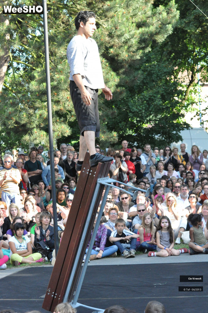 36/56 photos du spectacle Banc Public