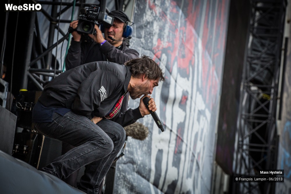 9/34 photos du spectacle Mass Hysteria