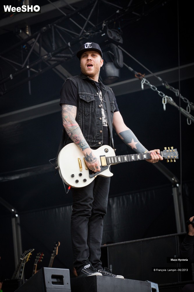 10/34 photos du spectacle Mass Hysteria