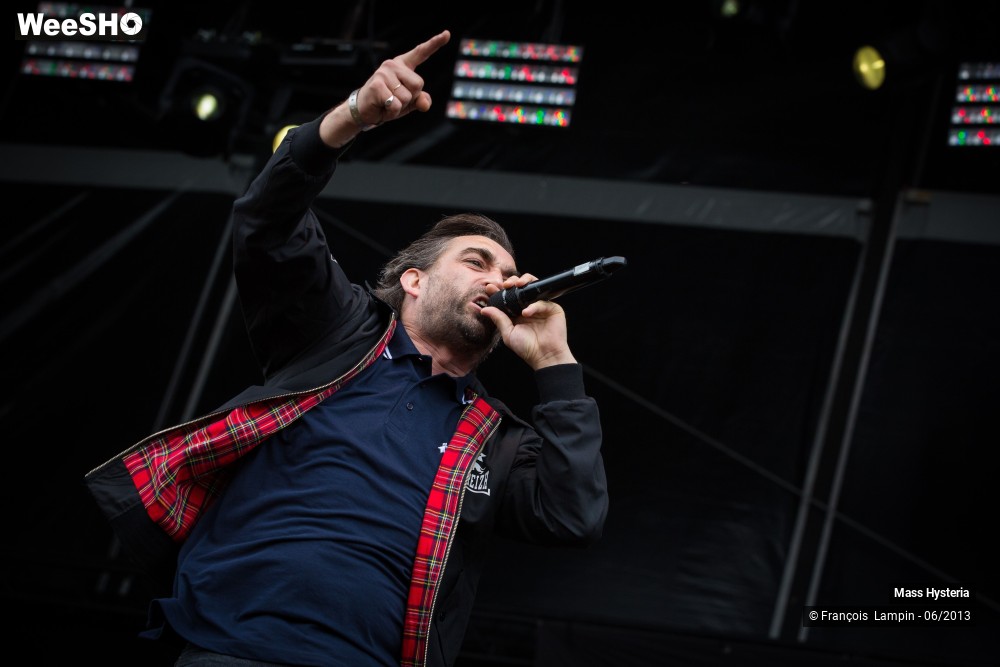 29/34 photos du spectacle Mass Hysteria