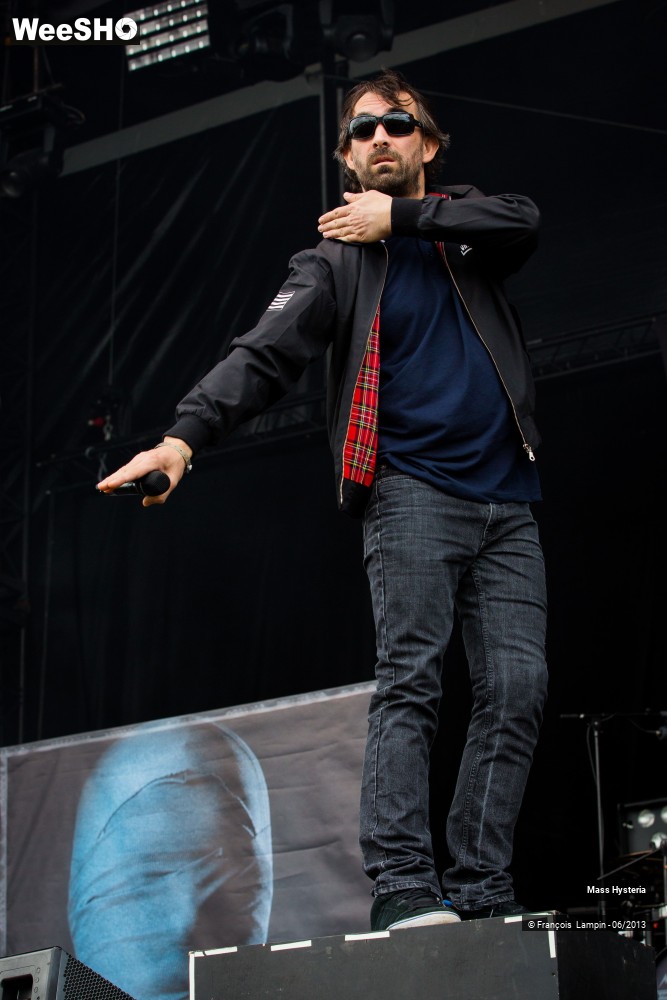 33/34 photos du spectacle Mass Hysteria