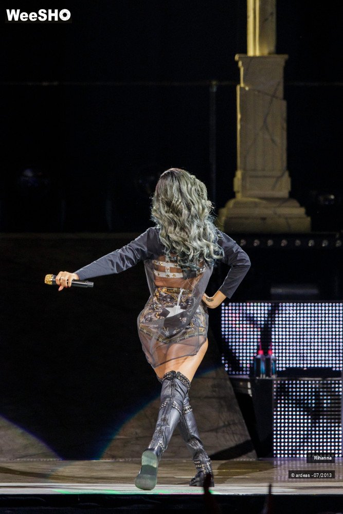 38/45 photos du spectacle Rihanna