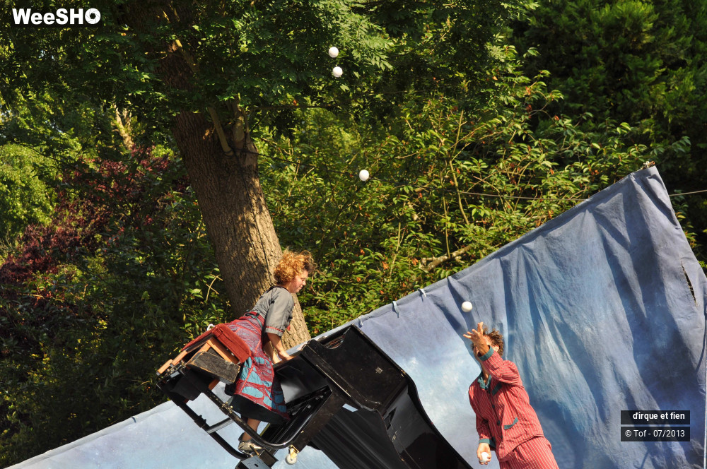 4/58 photos du spectacle Le Carrousel des Moutons