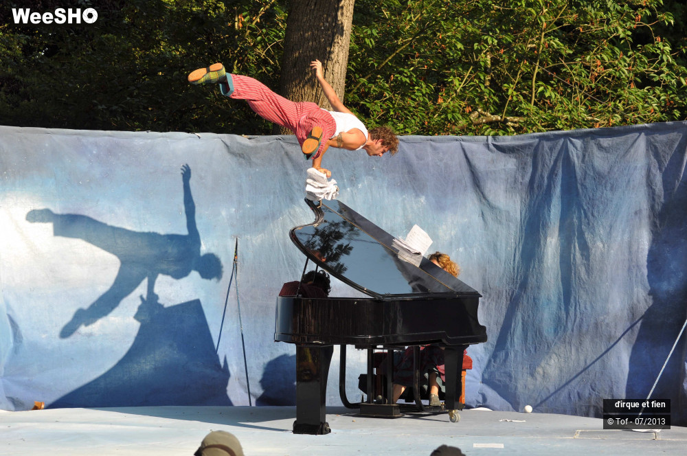 8/58 photos du spectacle Le Carrousel des Moutons