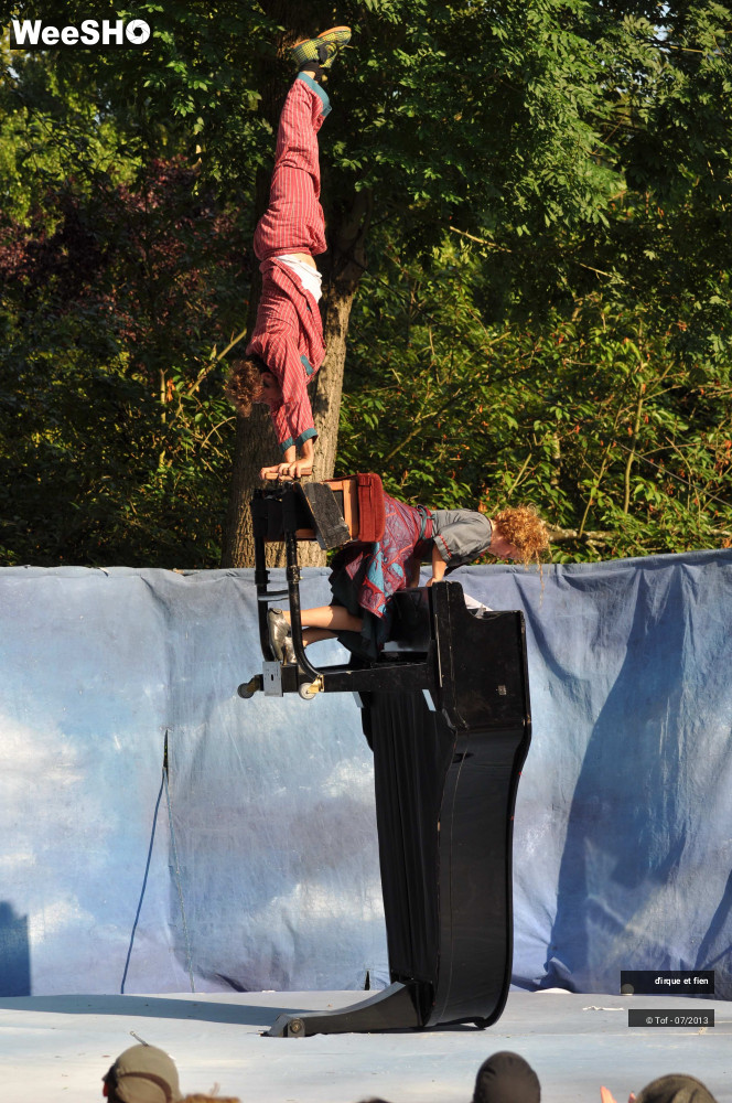 34/58 photos du spectacle Le Carrousel des Moutons