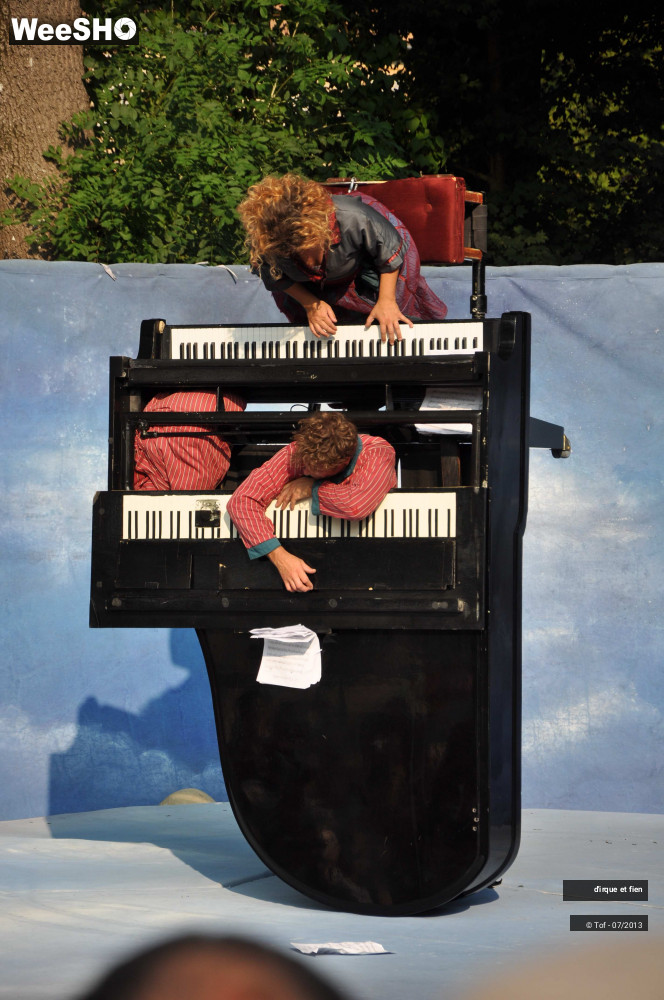 36/58 photos du spectacle Le Carrousel des Moutons