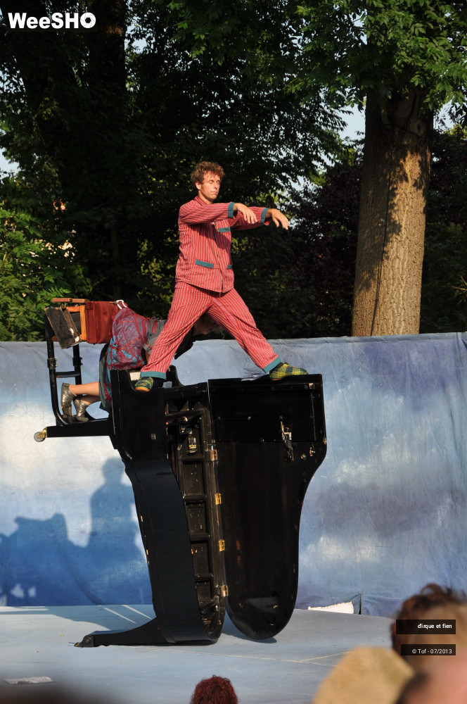 37/58 photos du spectacle Le Carrousel des Moutons