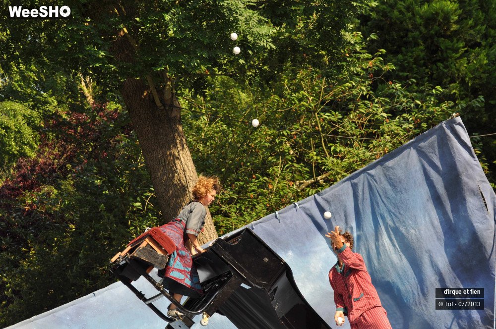 49/58 photos du spectacle Le Carrousel des Moutons