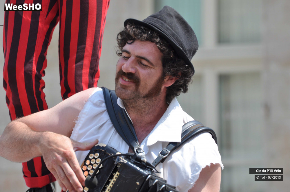 22/49 photos du spectacle Petafun Tour