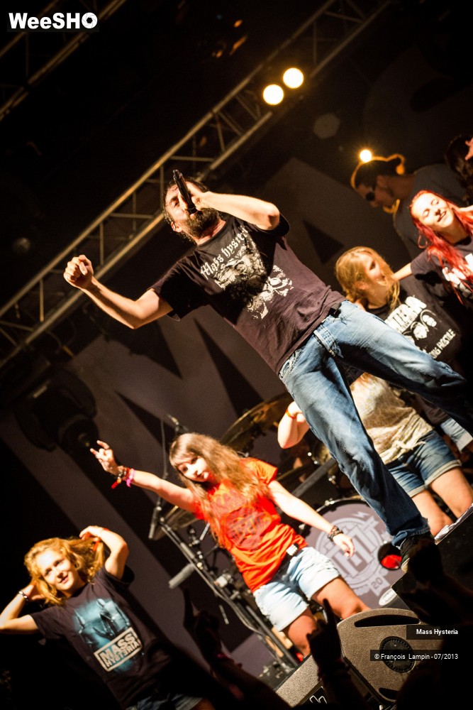 47/49 photos du spectacle Mass Hysteria