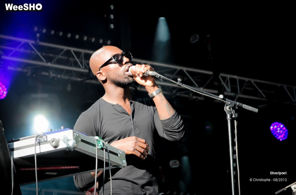 6/30 photos du spectacle Ghostpoet