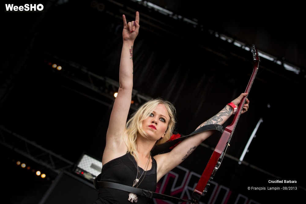 4/48 photos du spectacle Crucified Barbara