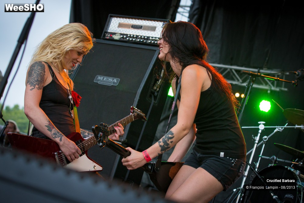 16/48 photos du spectacle Crucified Barbara