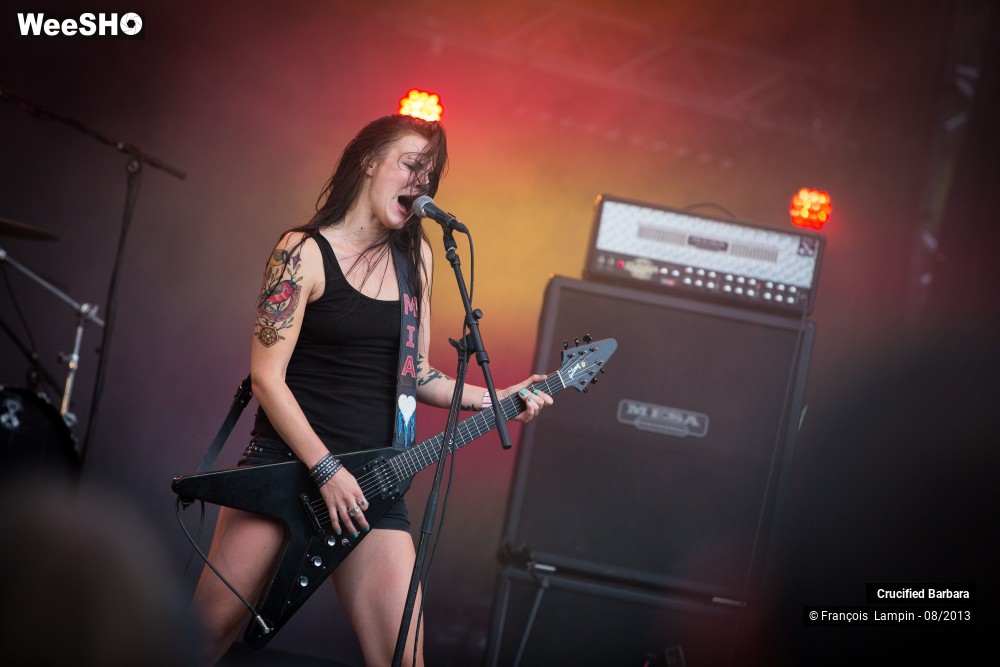 44/48 photos du spectacle Crucified Barbara