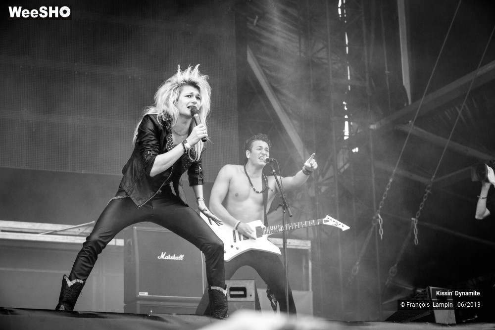 24/24 photos du spectacle Kissin' Dynamite