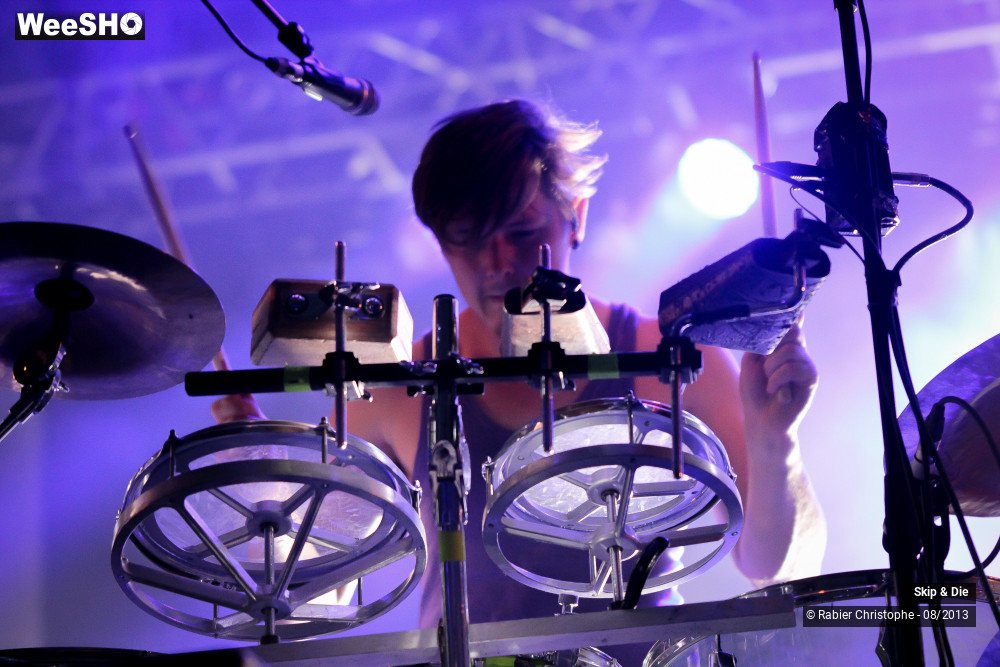 7/40 photos du spectacle Skip & Die