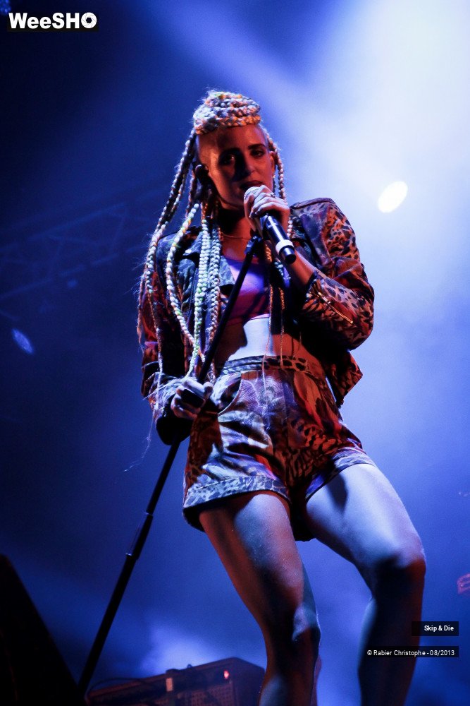 32/40 photos du spectacle Skip & Die