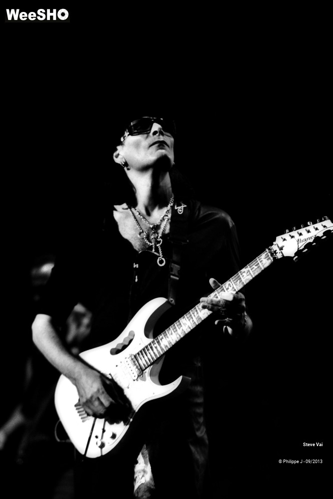 17/32 photos du spectacle Steve Vai