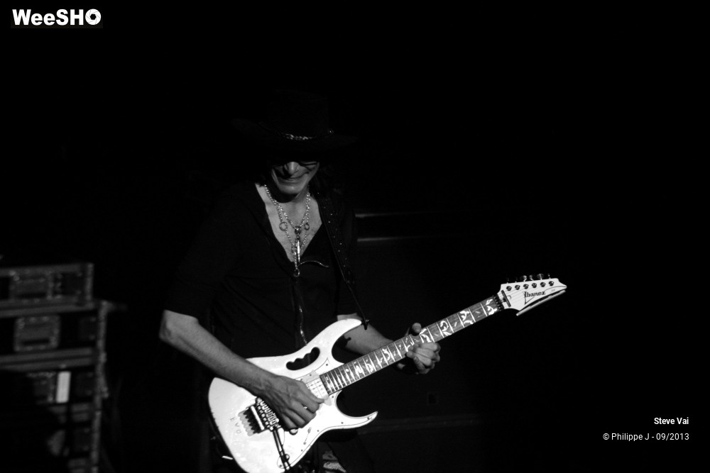 23/32 photos du spectacle Steve Vai