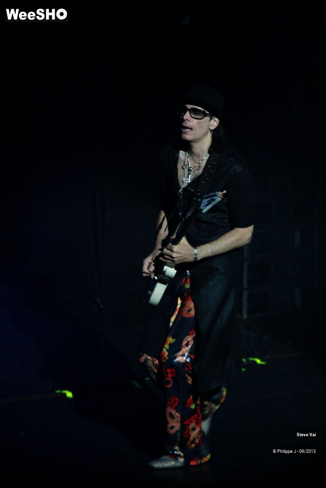 27/32 photos du spectacle Steve Vai