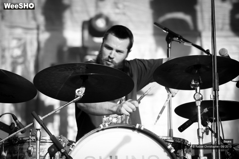 2/33 photos du spectacle Suuns