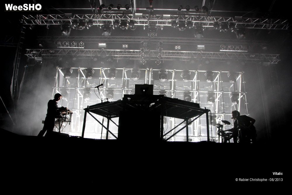 20/31 photos du spectacle Vitalic vtlzr