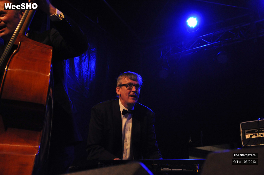 8/37 photos du spectacle The Stargazers