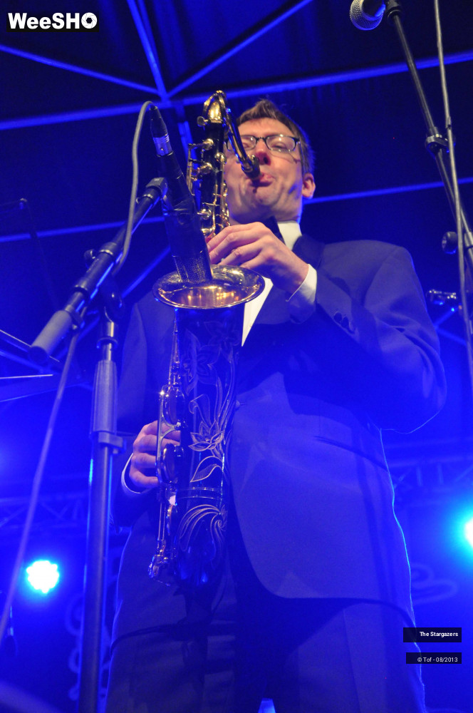 27/37 photos du spectacle The Stargazers