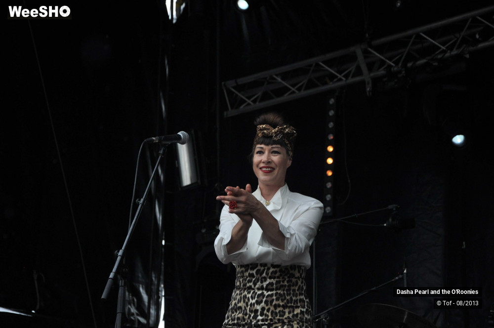 16/33 photos du spectacle Dasha Pearl and the O'Roonies
