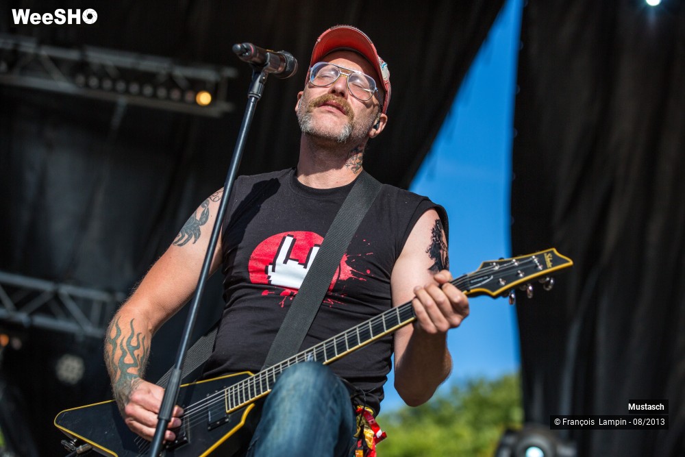 11/35 photos du spectacle Mustasch