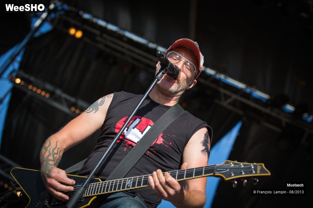 33/35 photos du spectacle Mustasch