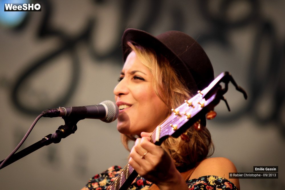 12/44 photos du spectacle Emilie Gassin