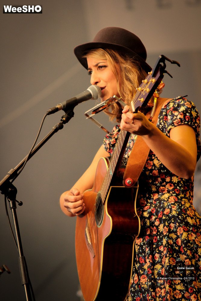 24/44 photos du spectacle Emilie Gassin