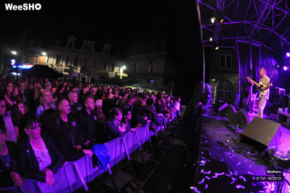 13/33 photos du spectacle Restless