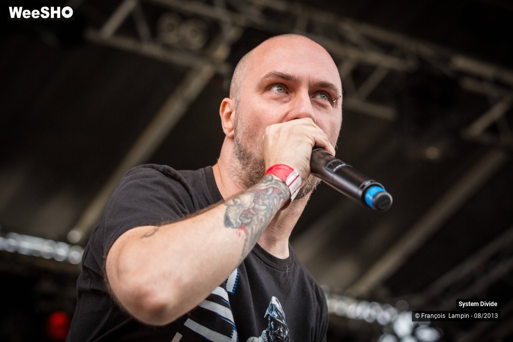 16/50 photos du spectacle System Divide