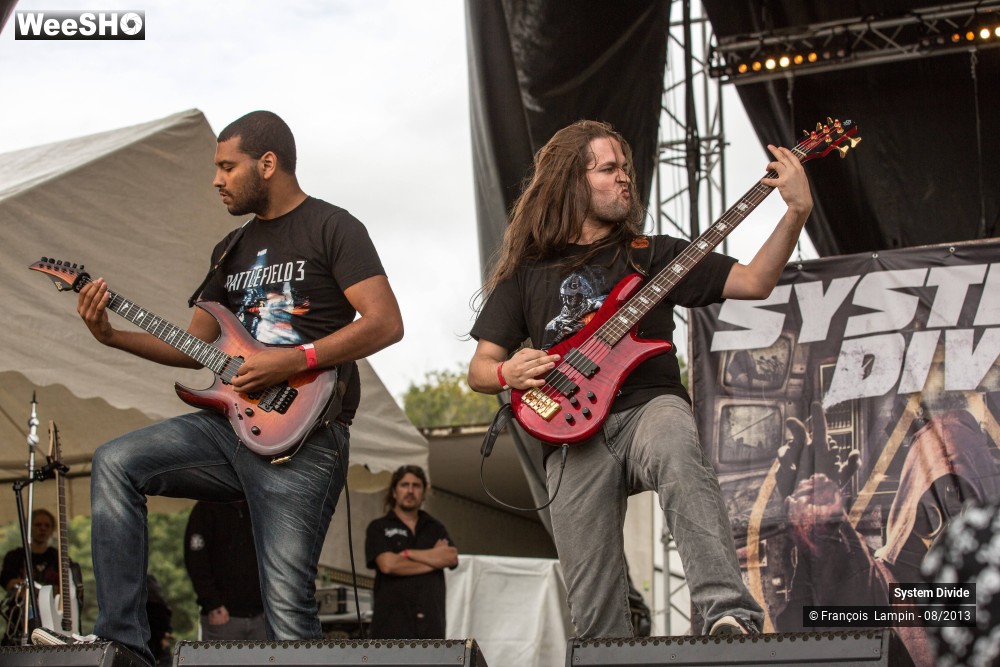 23/50 photos du spectacle System Divide