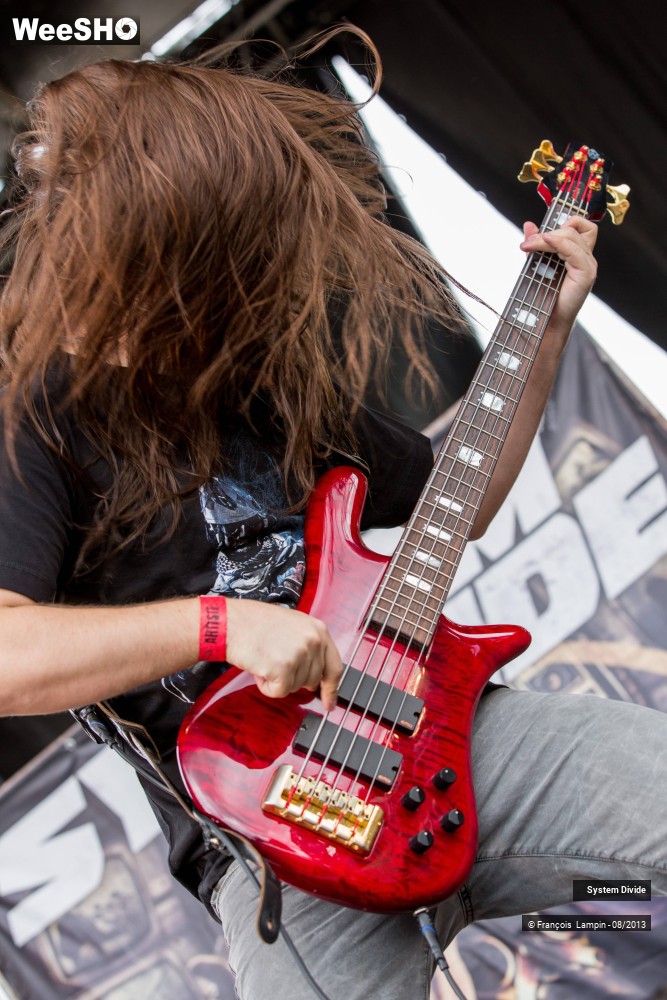 34/50 photos du spectacle System Divide