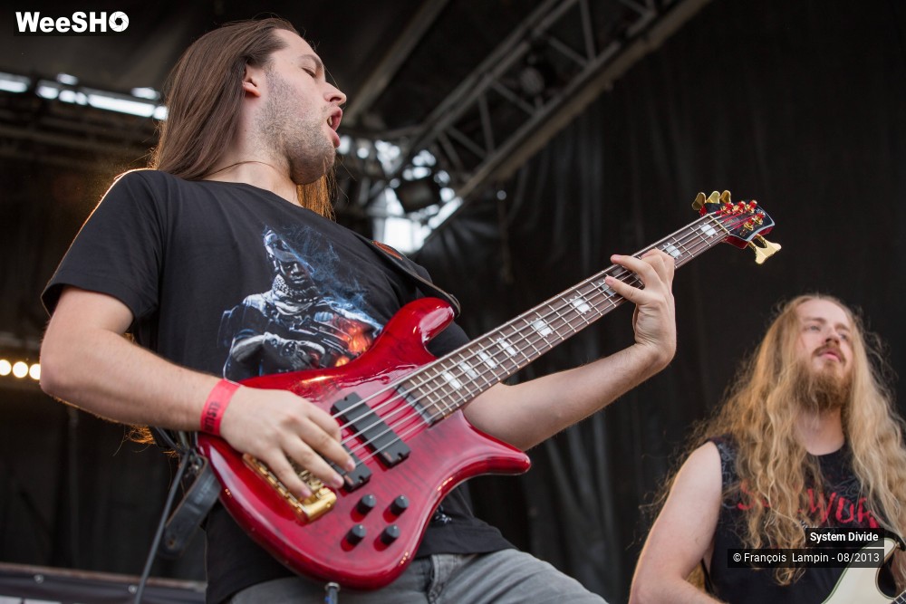 36/50 photos du spectacle System Divide