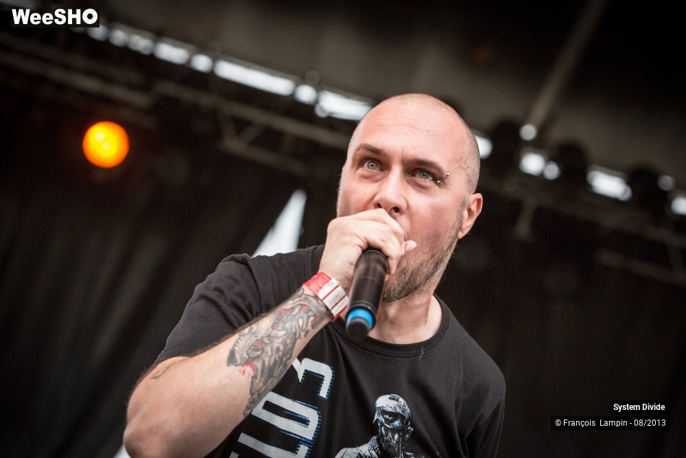 44/50 photos du spectacle System Divide