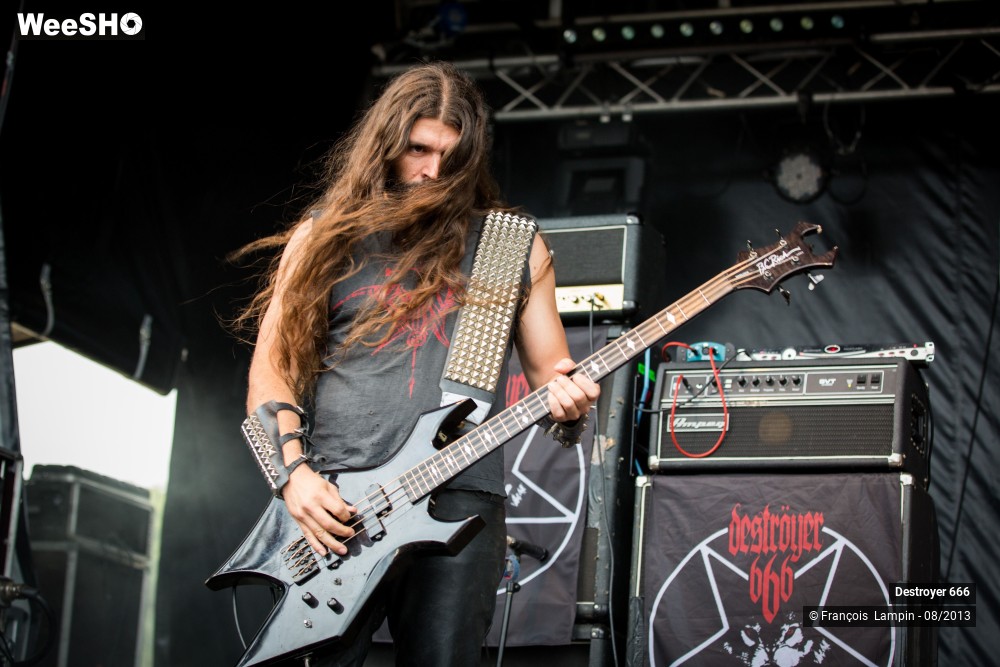 16/23 photos du spectacle Destroyer 666