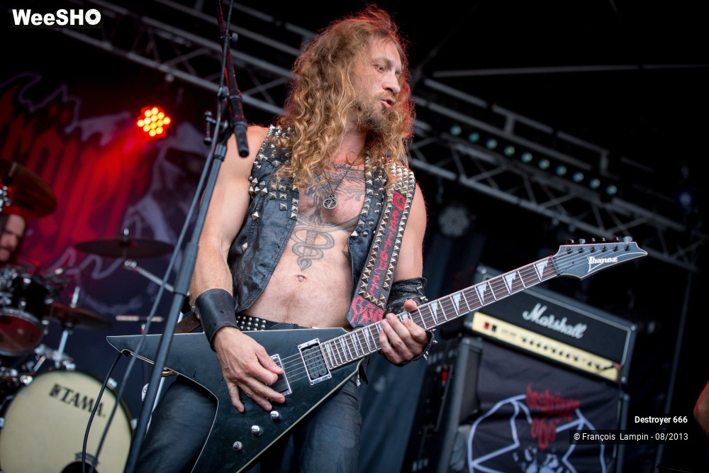 17/23 photos du spectacle Destroyer 666