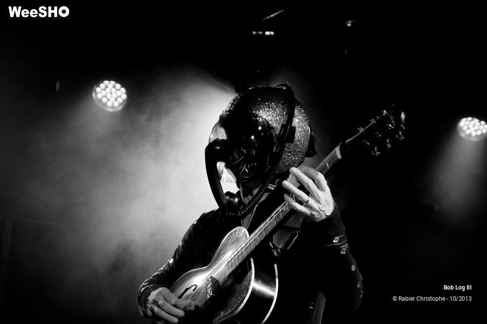 4/30 photos du spectacle Bob Log III