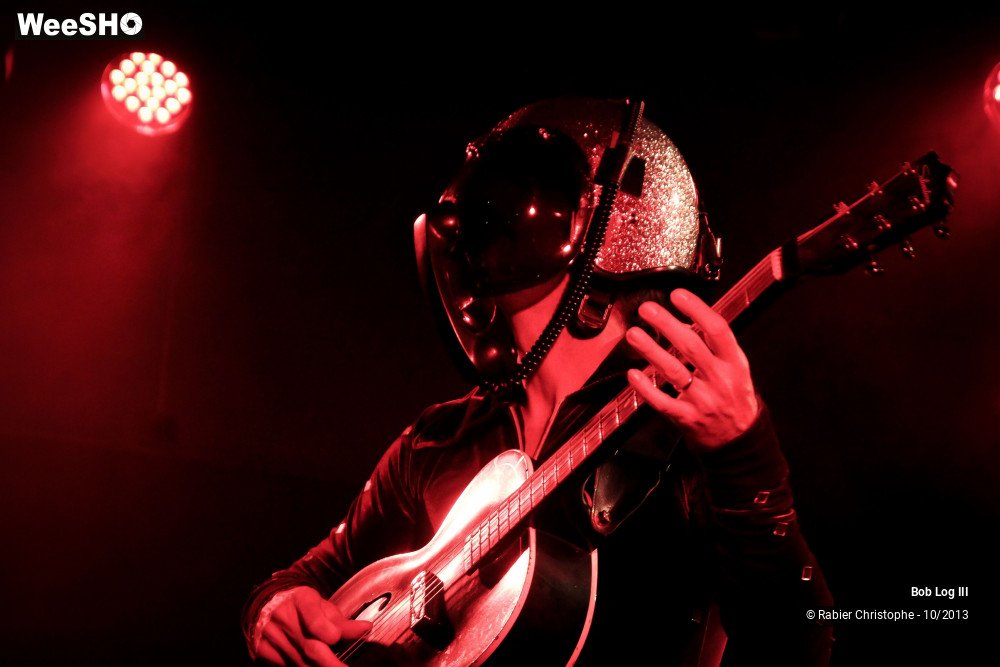 6/30 photos du spectacle Bob Log III